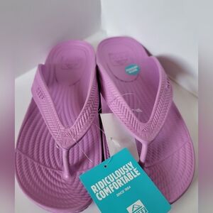 REEF Water Court Women's Beach Flip Flop Soft Cushion Footbed Water Friendly